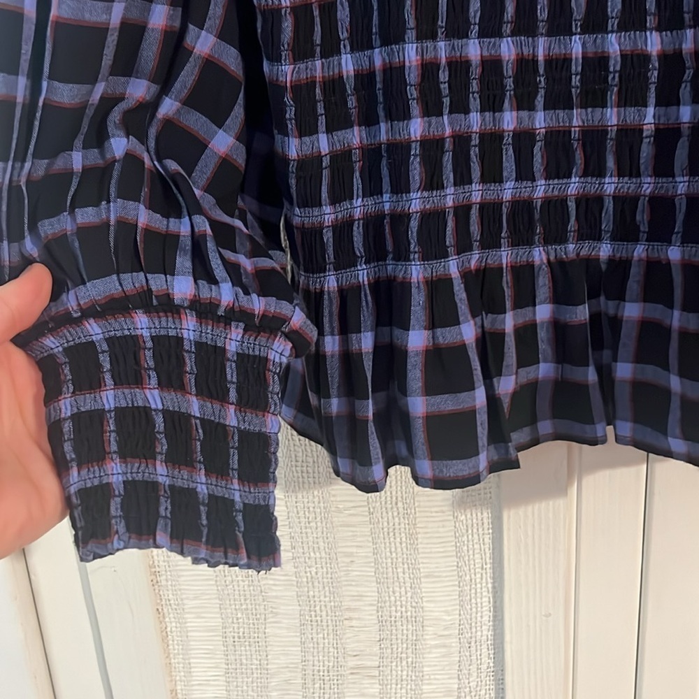 NIC+ZOE Twilight Plaid Smocked Top Sz M - Picture 7 of 8